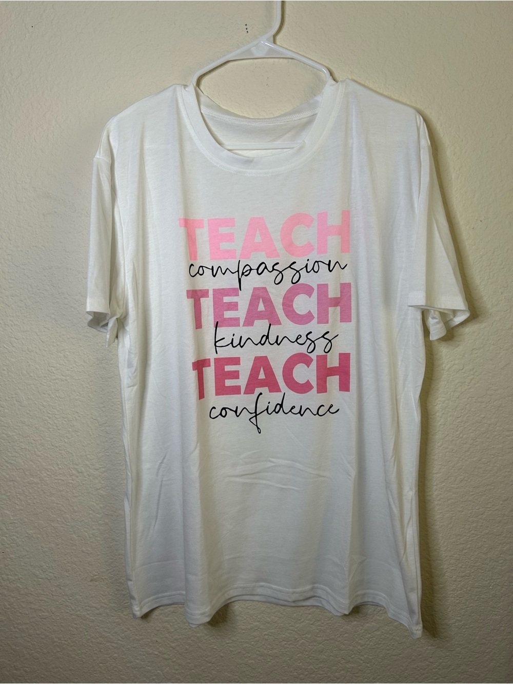 White Womens Short Sleeve Teach Compassion Kindness‎ Confidence' Graphic Tee XL
